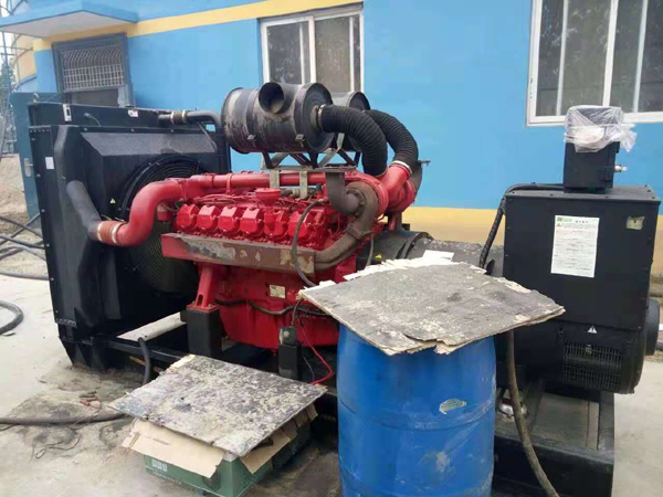 康乐关于柴油发电机组水箱污垢的产生与清理