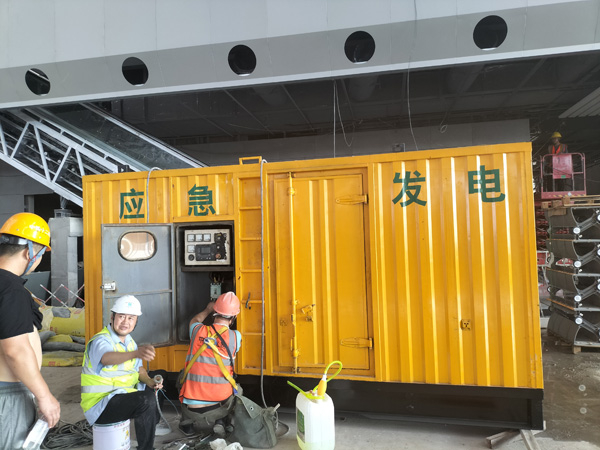 康乐怎样判断空气滤清器是否需要更换？